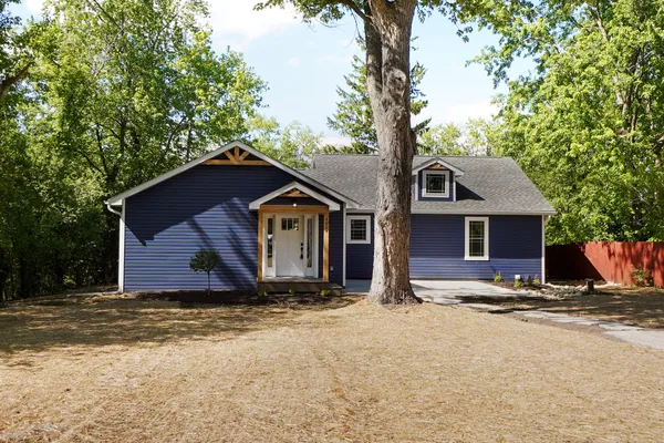 $824,900 | 4004 Forest Drive, Delavan, WI 53115