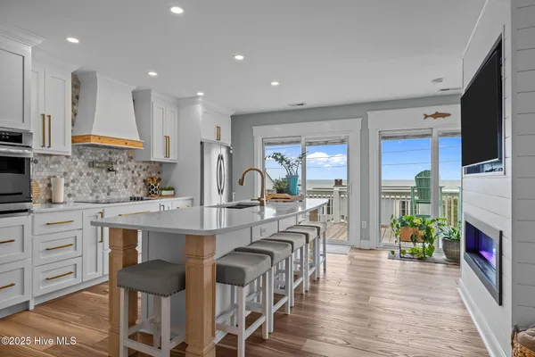 $3,650 | 201 West Glenn Street, Atlantic Beach, NC 28512