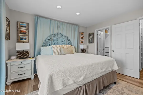 $3,650 | 201 West Glenn Street, Atlantic Beach, NC 28512