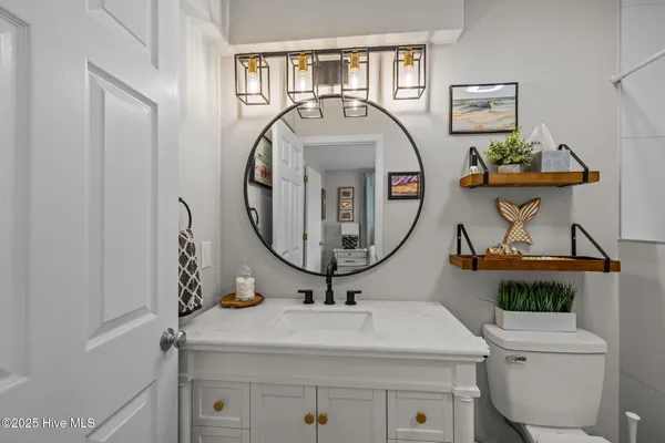 $3,650 | 201 West Glenn Street, Atlantic Beach, NC 28512