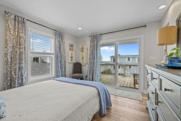 $3,650 | 201 West Glenn Street, Atlantic Beach, NC 28512