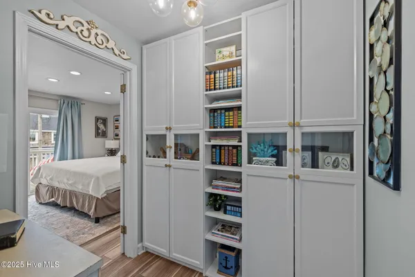 $3,650 | 201 West Glenn Street, Atlantic Beach, NC 28512