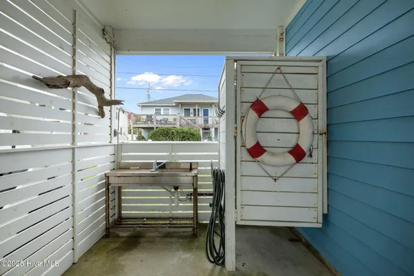 $3,650 | 201 West Glenn Street, Atlantic Beach, NC 28512