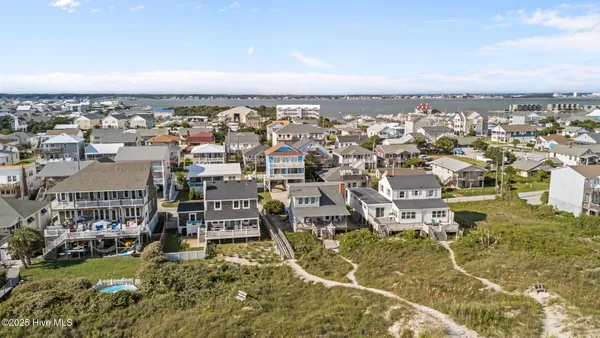 $3,650 | 201 West Glenn Street, Atlantic Beach, NC 28512