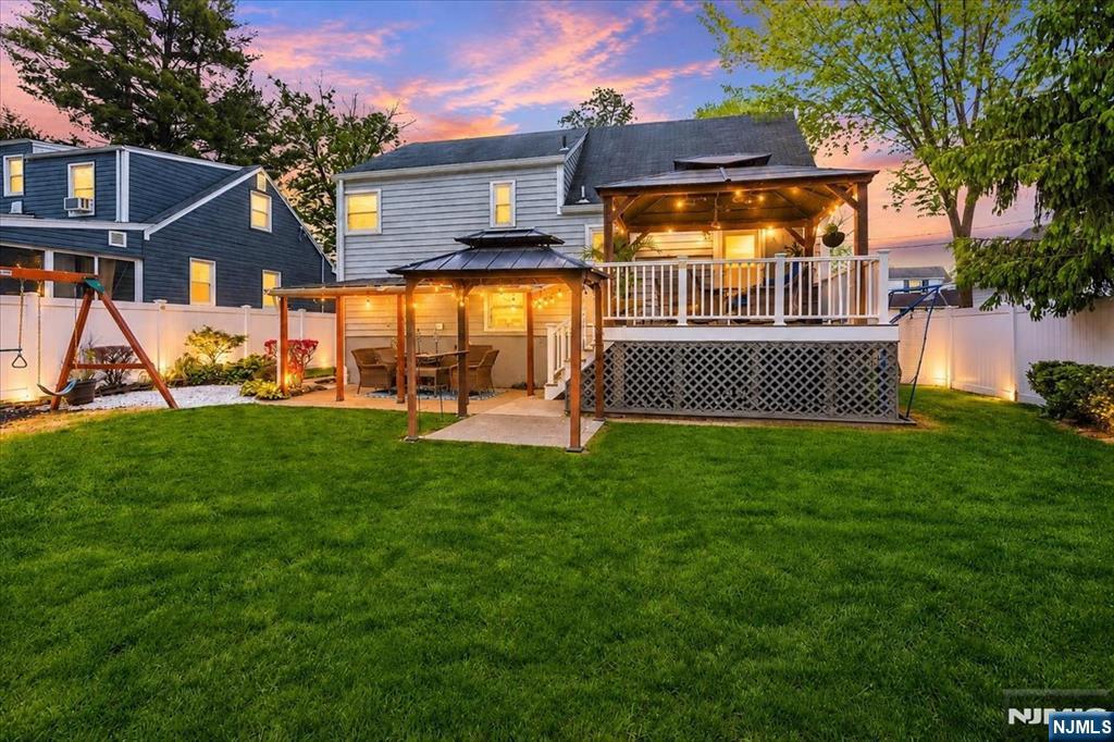 43 Berwyn Place Bergenfield, NJ 07621 - Photo 26 of 31
