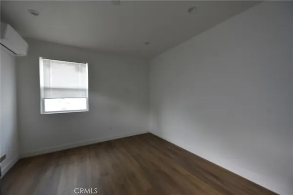 $2,000 | 18750 Valerio Street, Reseda, CA 91335