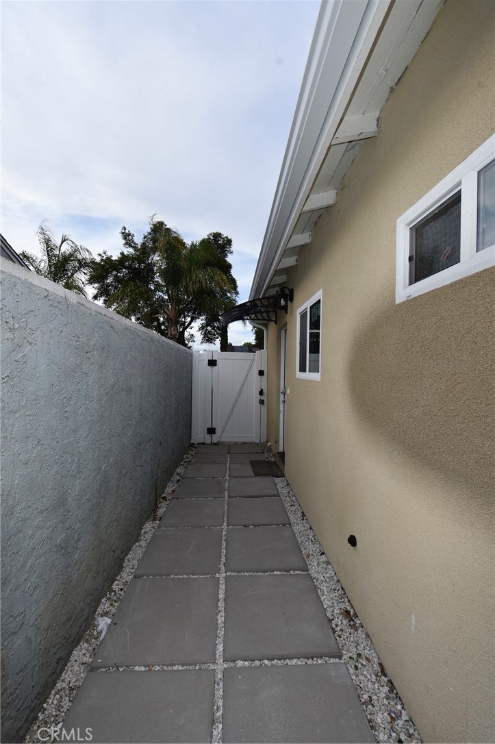 18750 Valerio Street Reseda, CA 91335 - Photo 9 of 9