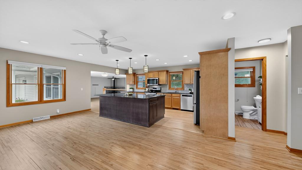 1613 Gilmore Valley Road Winona, MN 55987 - Photo 23 of 63