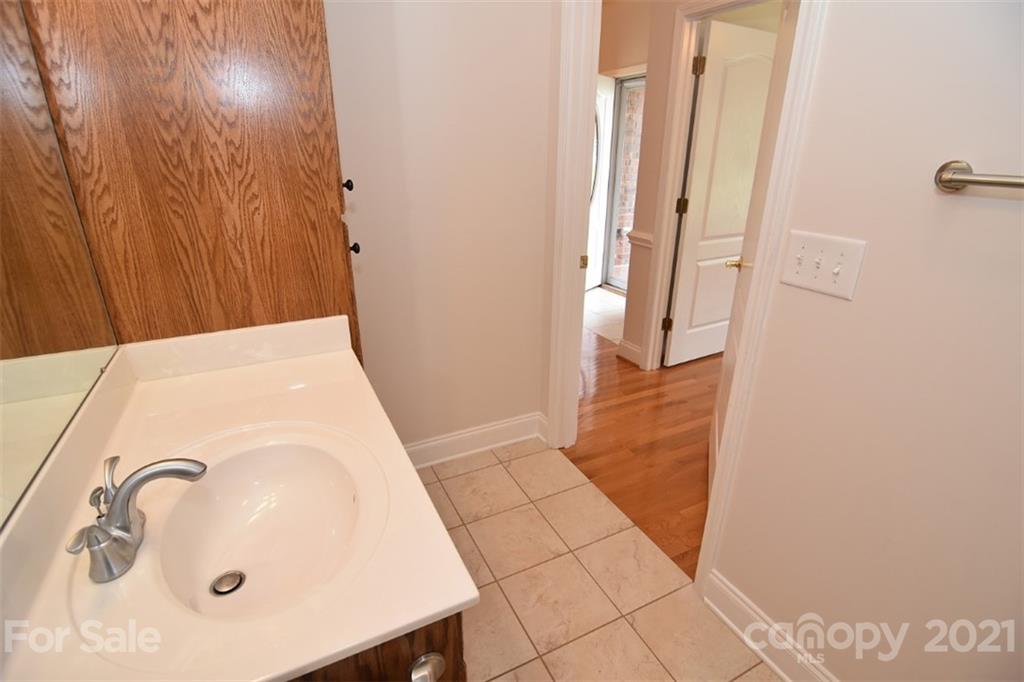 508 Rock Barn Road Northeast Conover, NC 28613 - Photo 21 of 48 Gallery Image 21