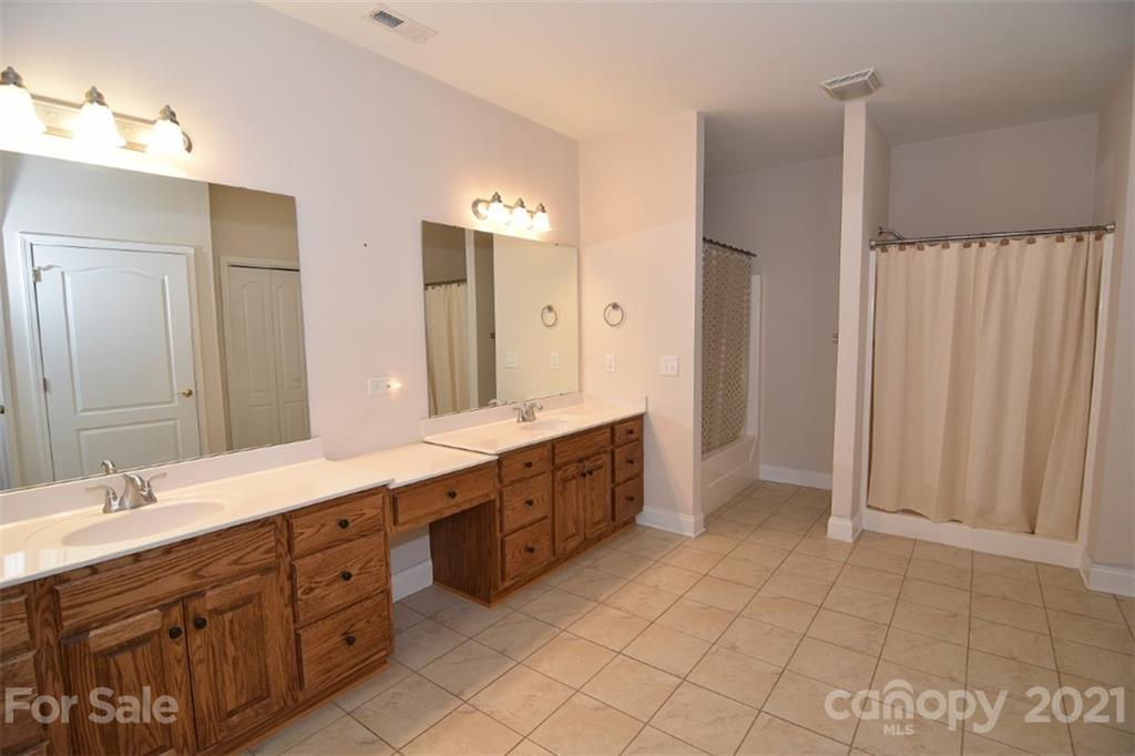 508 Rock Barn Road Northeast Conover, NC 28613 - Photo 43 of 48 Gallery Image 43