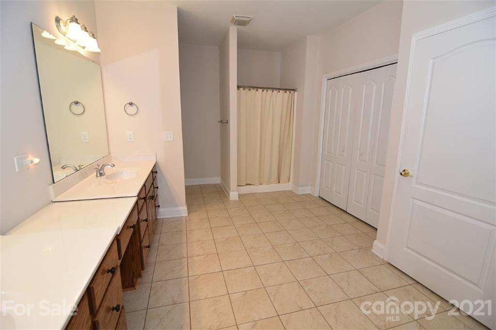 508 Rock Barn Road Northeast Conover, NC 28613 - Photo 44 of 48 Gallery Image 44