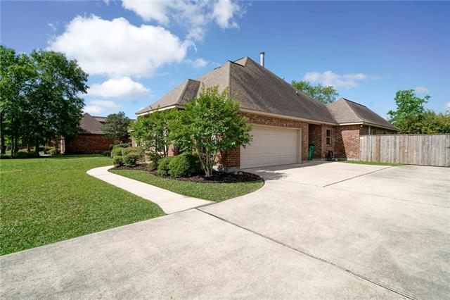 443 Clayton Court Slidell, LA 70461 - Photo 5 of 50
