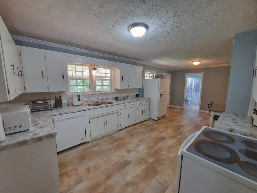 2355 Lindsey Road Parsons, TN 38363 - Photo 4 of 38 Gallery Image 4