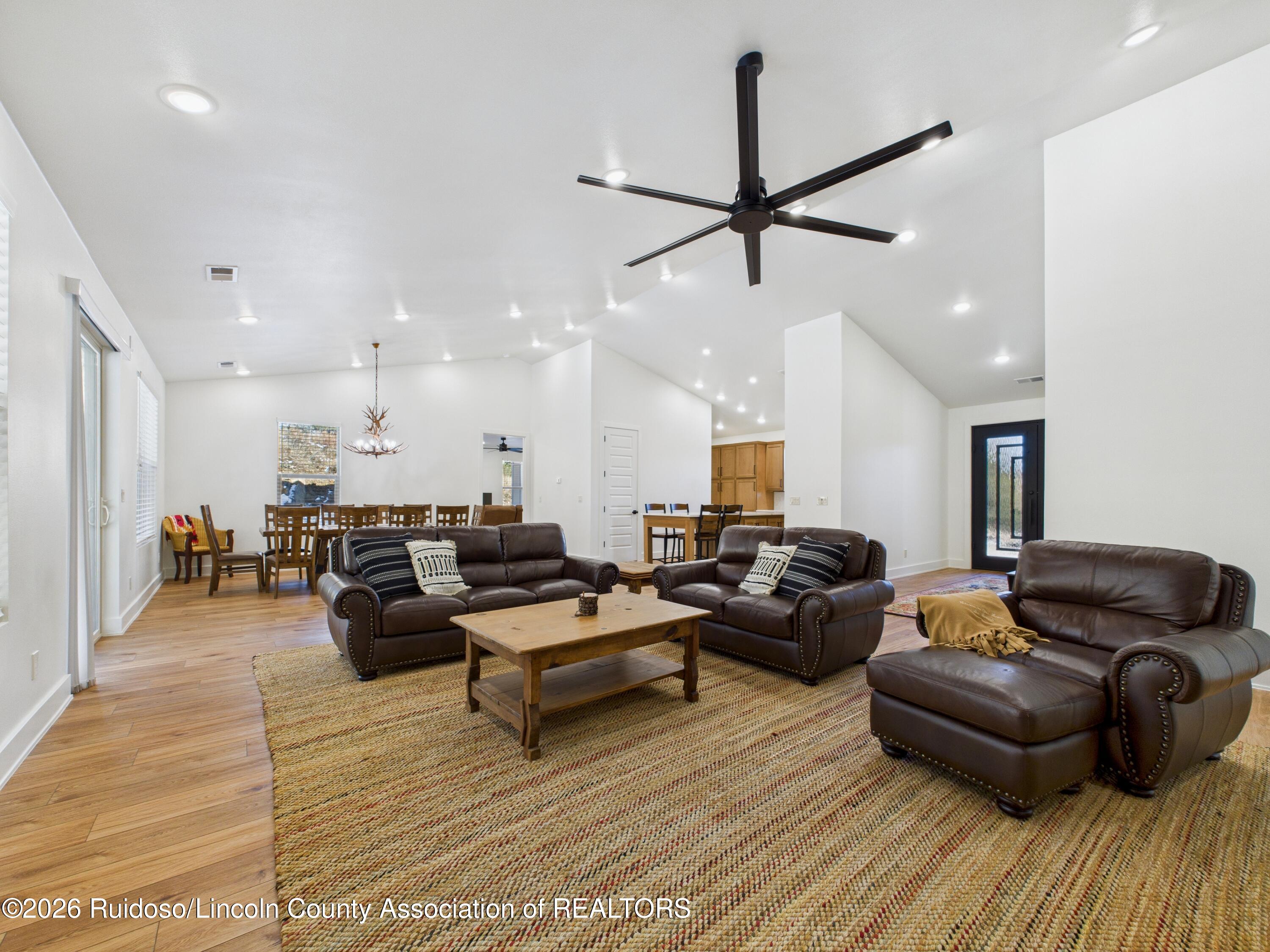 113 Coker Lane Ruidoso, NM 88345 - Photo 5 of 45 Gallery Image 5