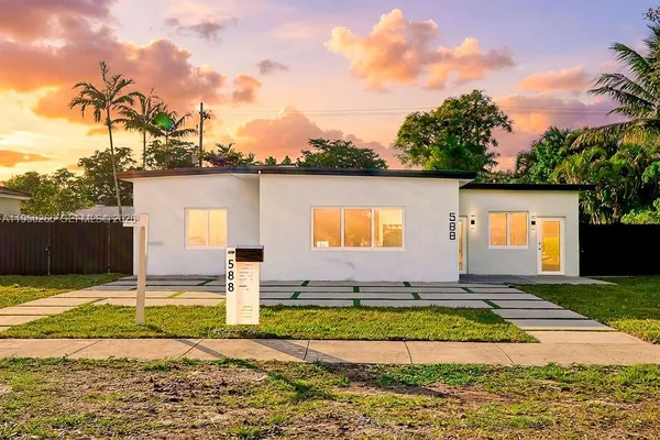 $1,250,000 | 588 Palmetto Drive, Miami Springs, FL 33166