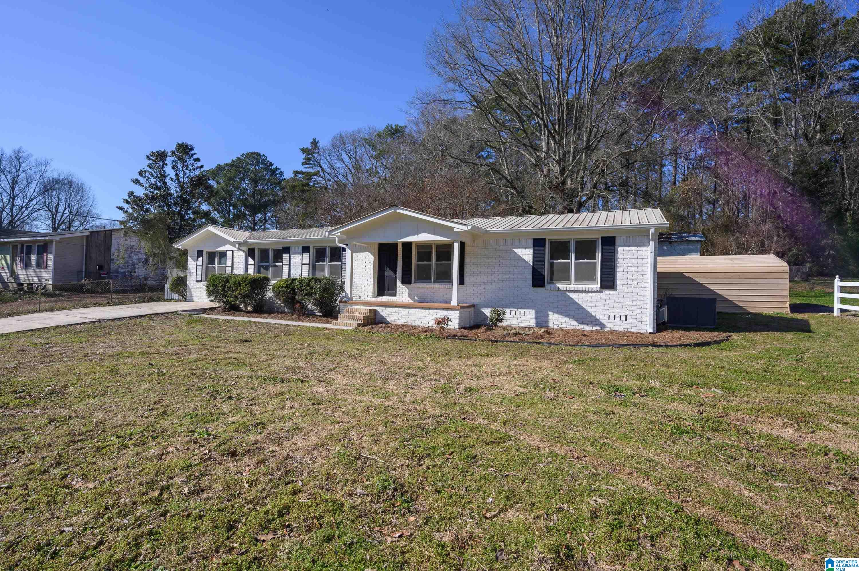 5221 Edgewood Road Adamsville, AL 35005 - Photo 2 of 51