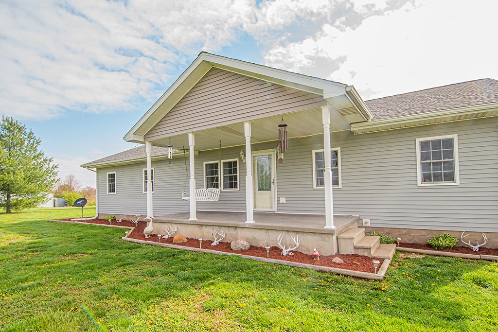 5328 South Water Works Road Monroe City, IN 47557 - Photo 1 of 35 Gallery Image 1