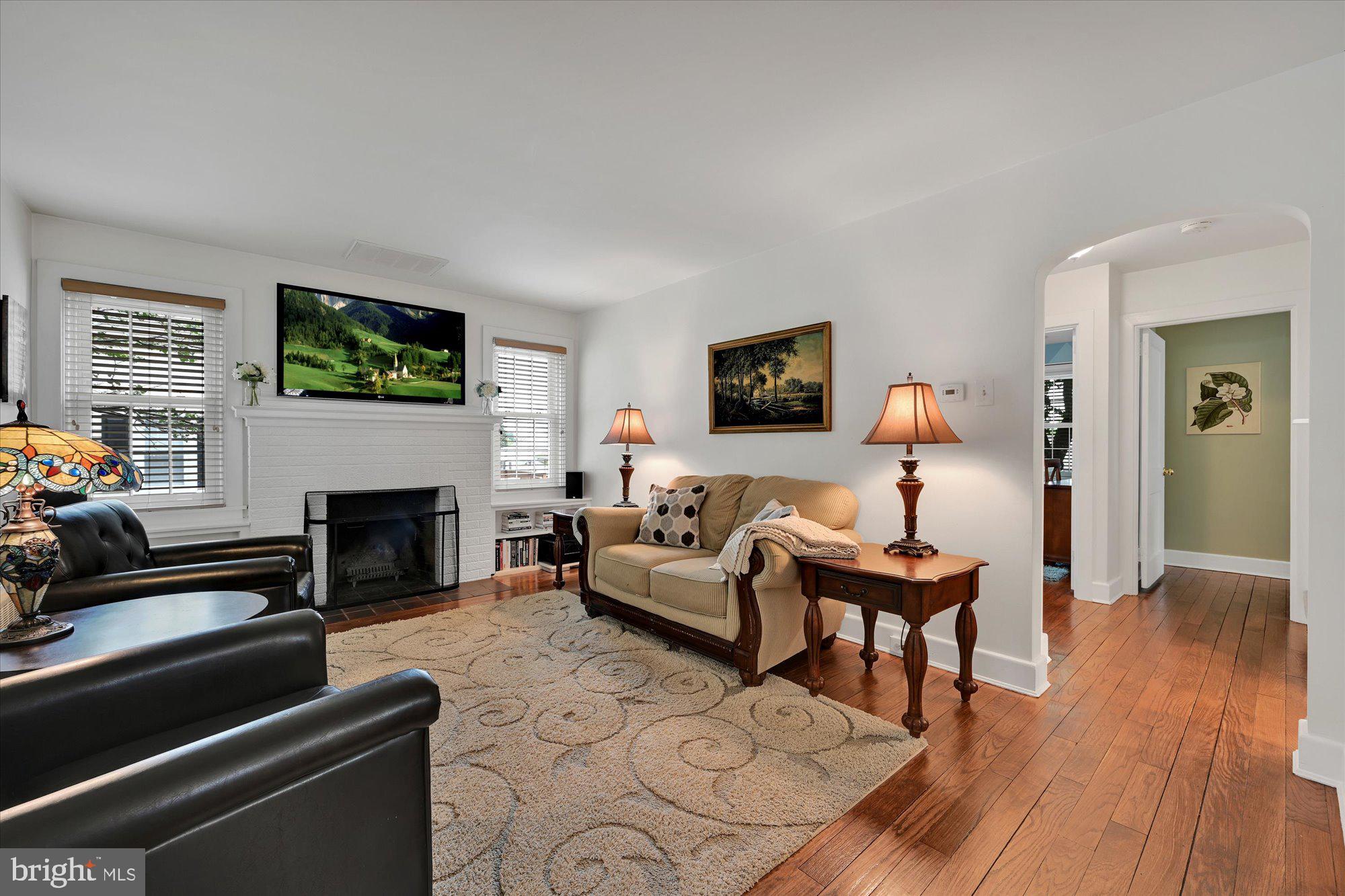 104 North Decatur Street Strasburg, PA 17579 - Photo 4 of 28 Living Room