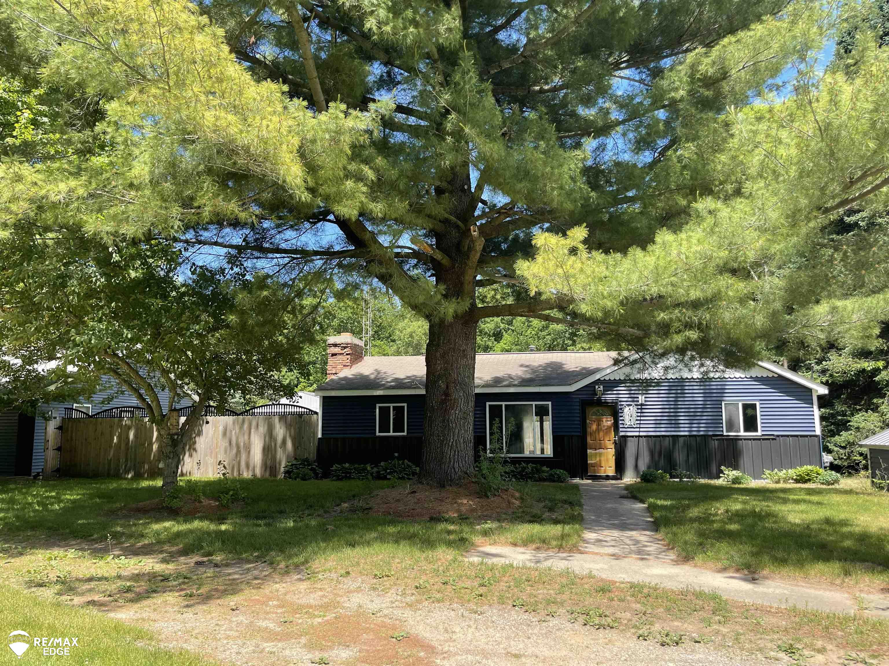 494 Barnes Lake Road Columbiaville, MI 48421 - Photo 1 of 24
