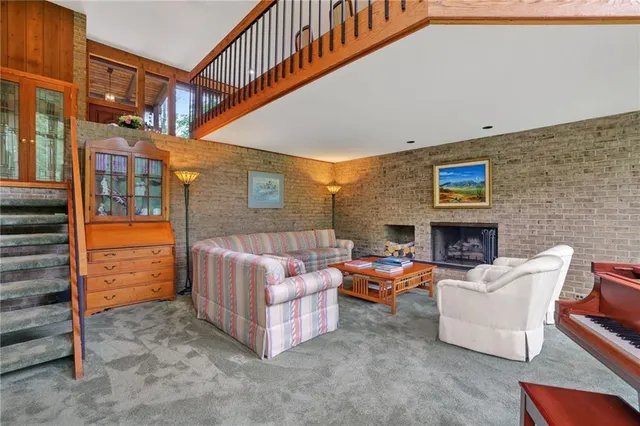 $1,500,000 | 2370 Morrow Road, Pittsburgh, PA 15241