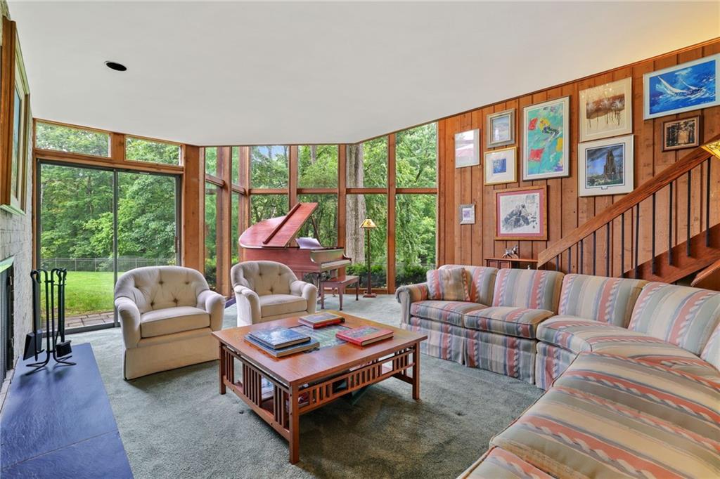 2370 Morrow Road Pittsburgh, PA 15241 - Photo 9 of 50