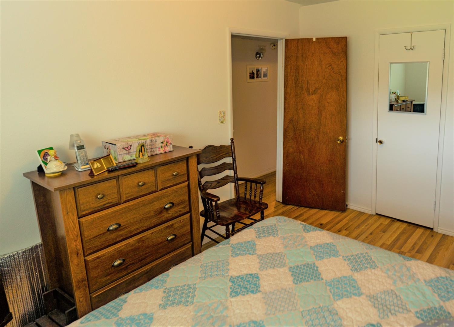 576 North Steven Avenue Reedley, CA 93654 - Photo 5 of 24 Additional Photo