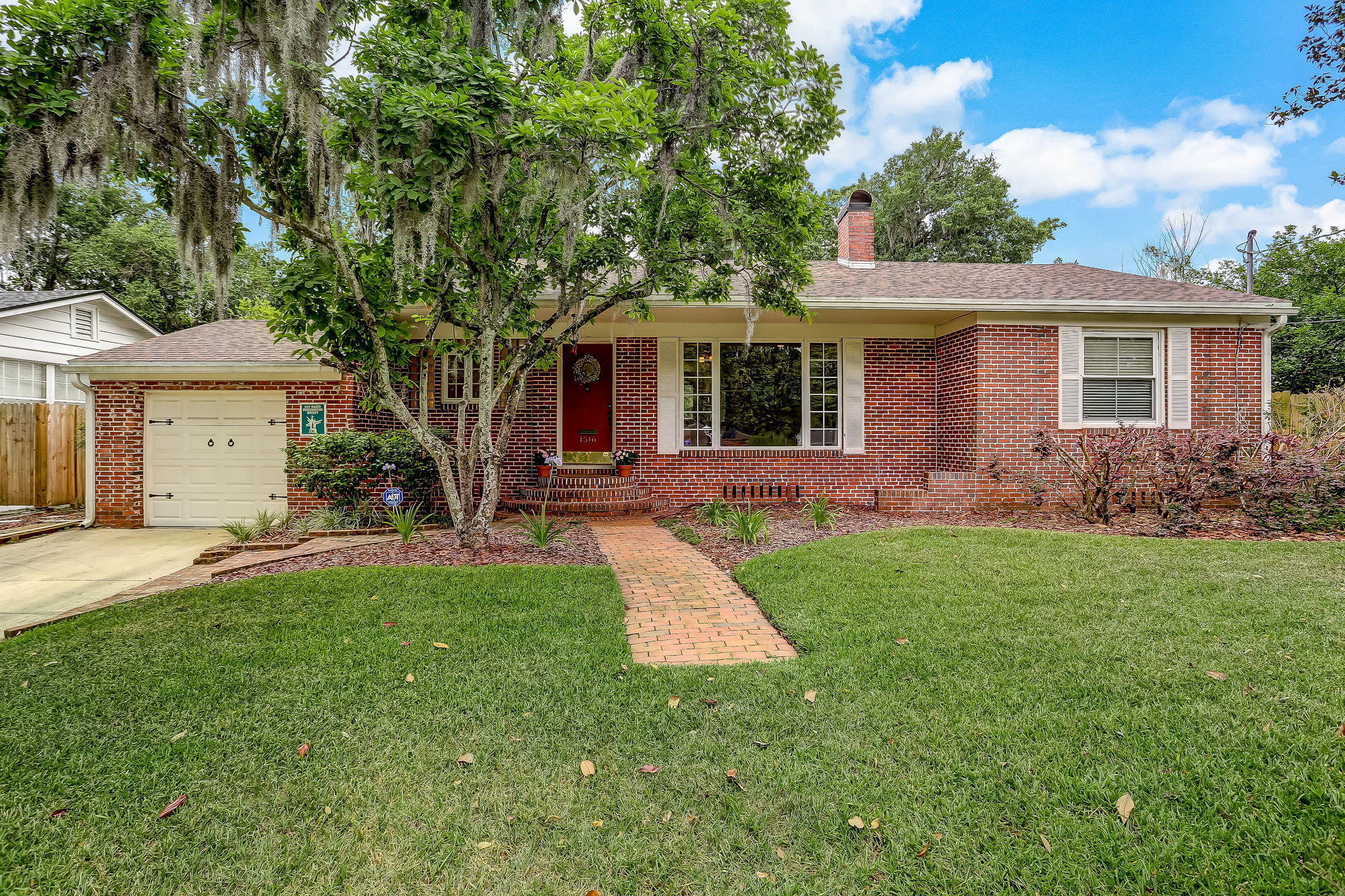 1516 Lorimier Road Jacksonville, FL 32207 - Photo 1 of 41 Welcome to 1516 Lorimier Rd