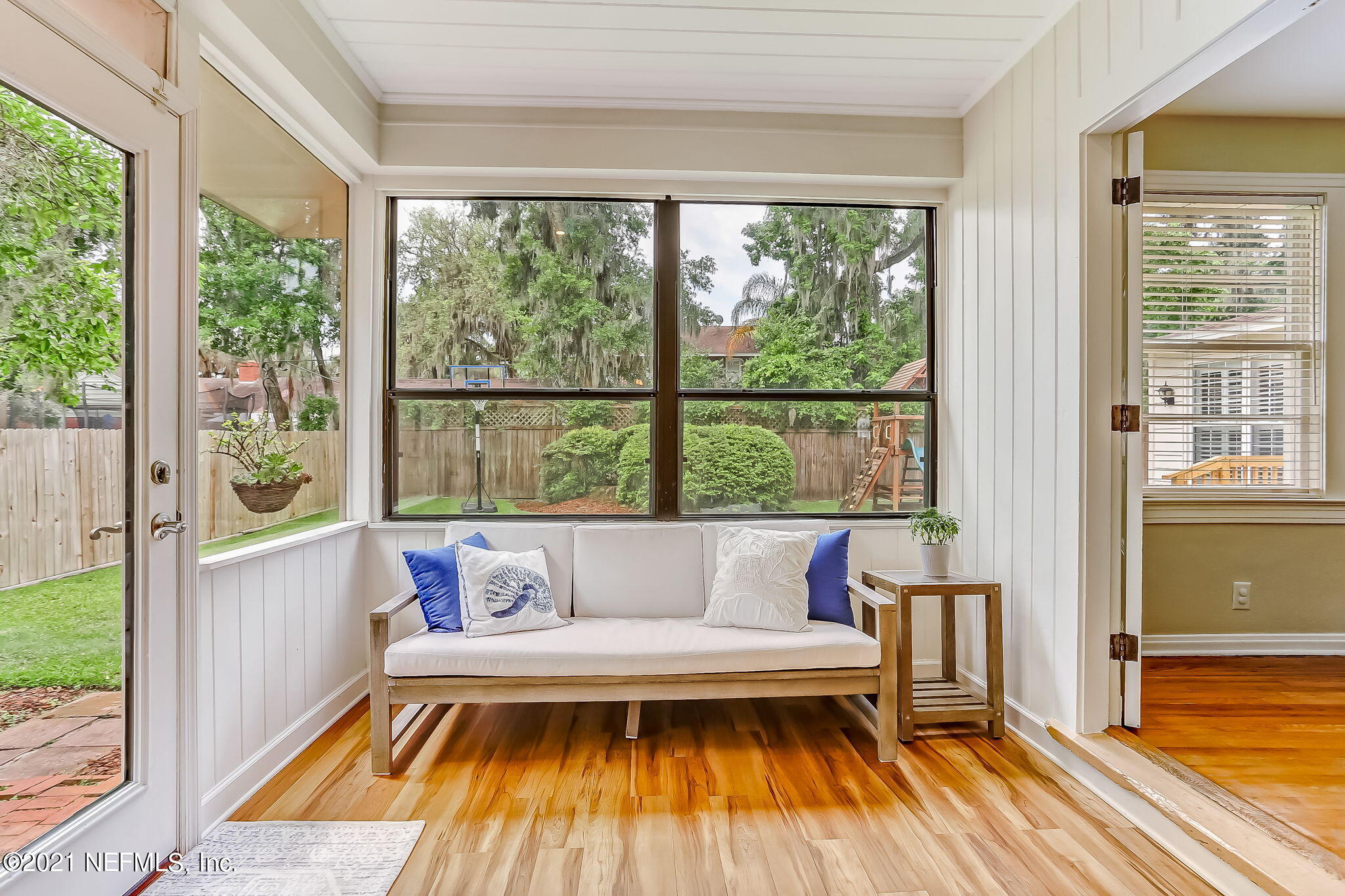 1516 Lorimier Road Jacksonville, FL 32207 - Photo 16 of 41 Sunroom with entrance into dining