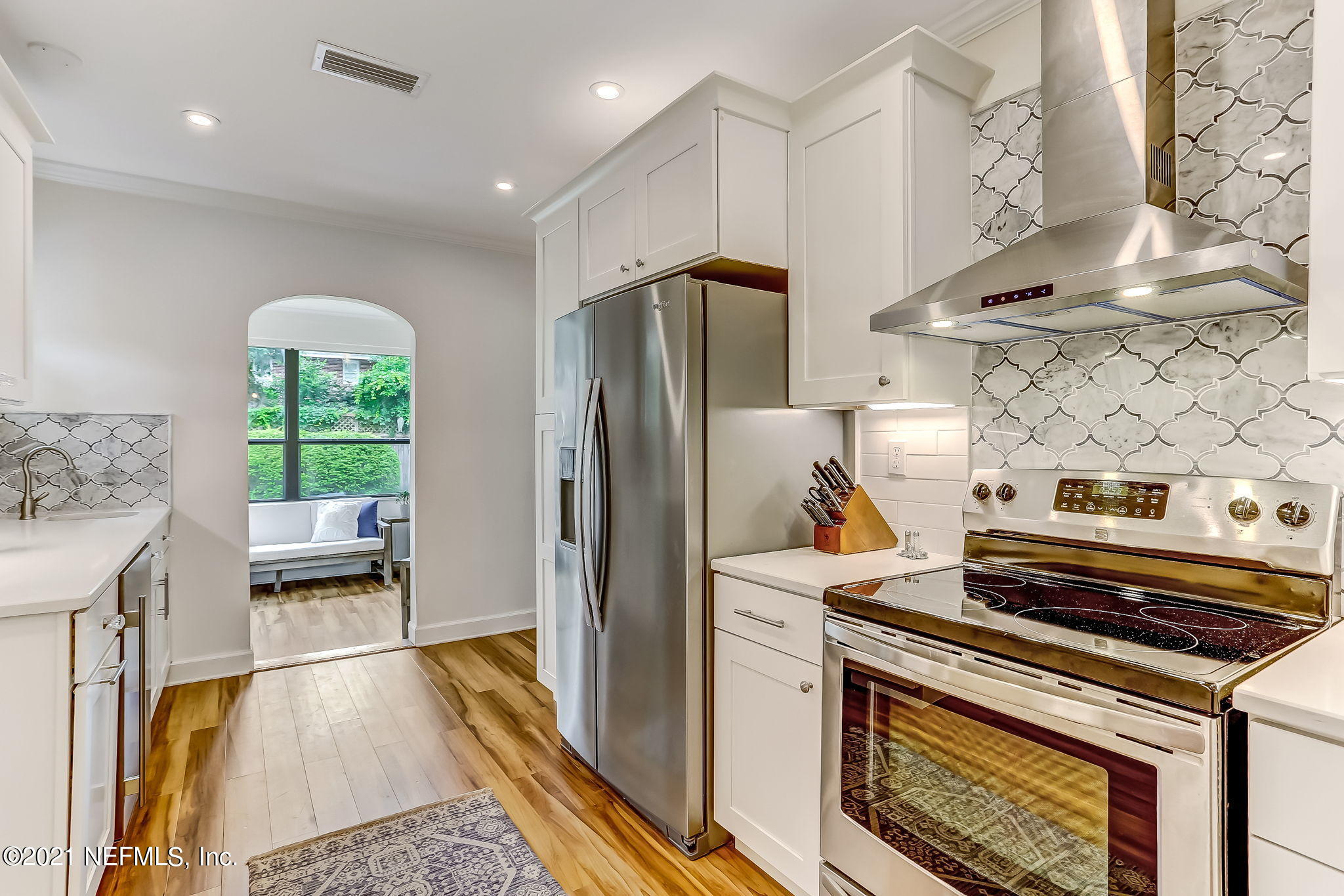 1516 Lorimier Road Jacksonville, FL 32207 - Photo 20 of 41 Kitchen with views into sunroom