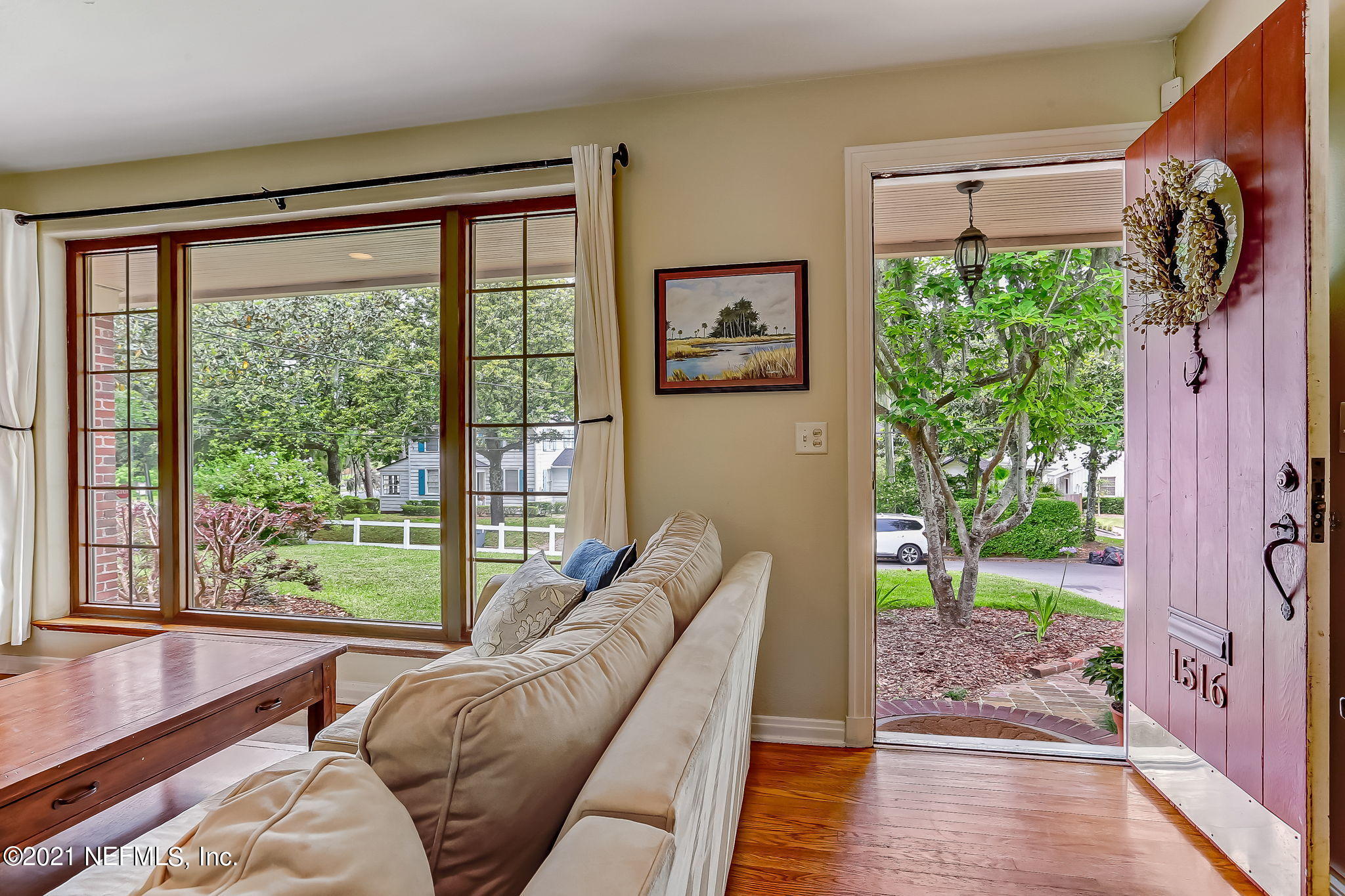 1516 Lorimier Road Jacksonville, FL 32207 - Photo 5 of 41 Beautiful picture window