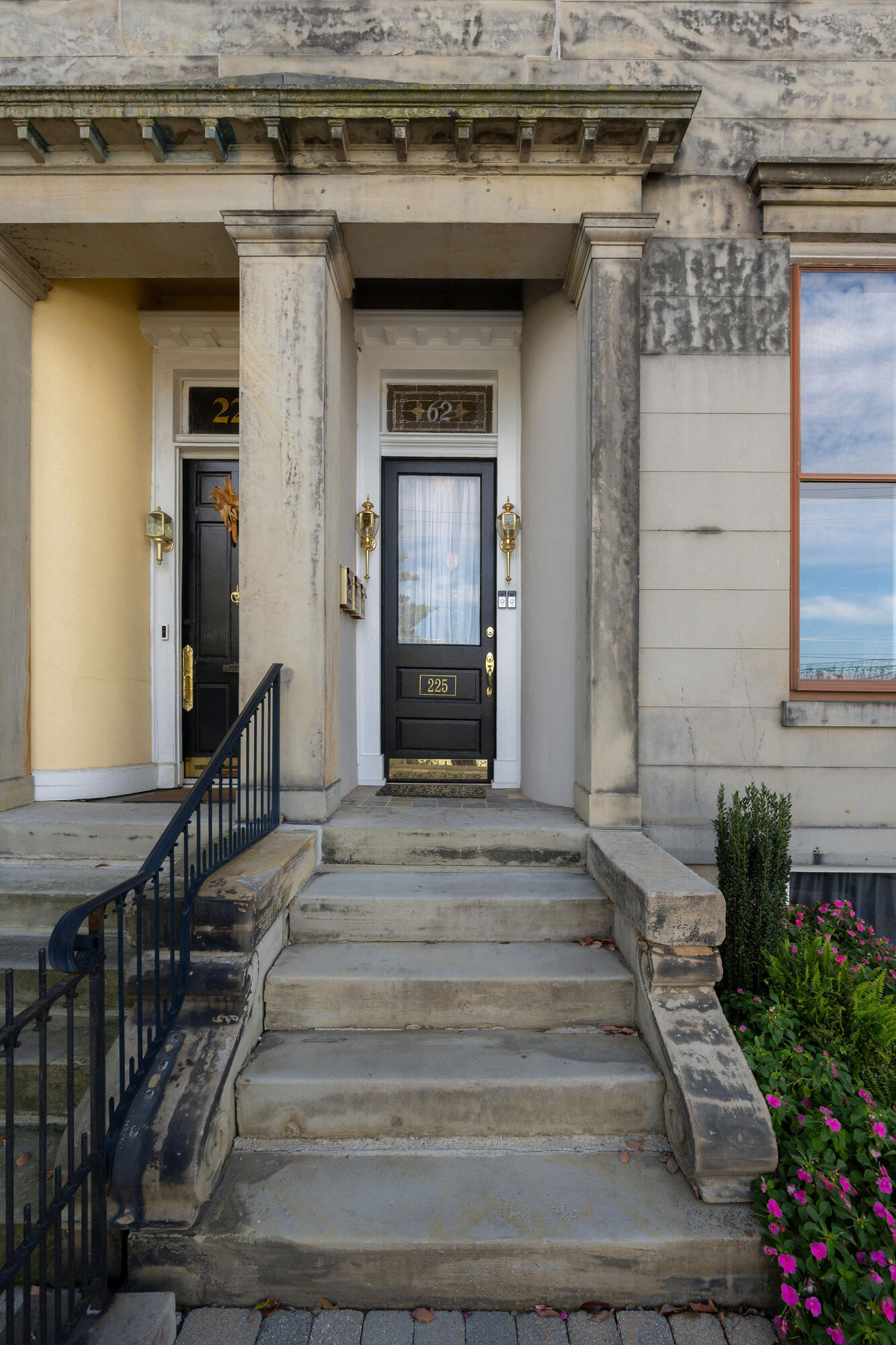 225 Riverside Drive, Unit 2 Covington, KY 41011 - Photo 2 of 40