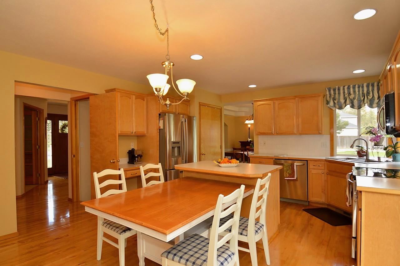 18002 North Kimberly Road Colbert, WA 99005 - Photo 7 of 20