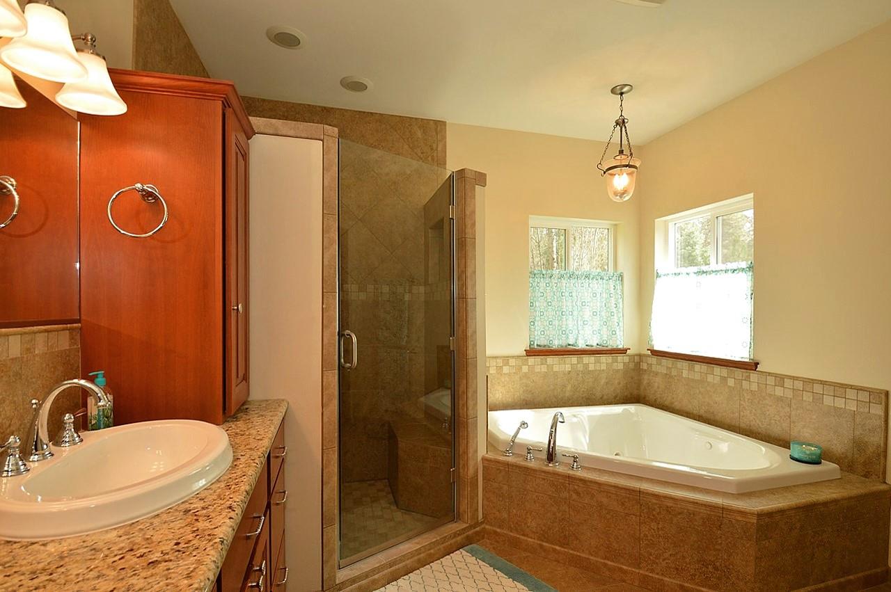 18002 North Kimberly Road Colbert, WA 99005 - Photo 10 of 20