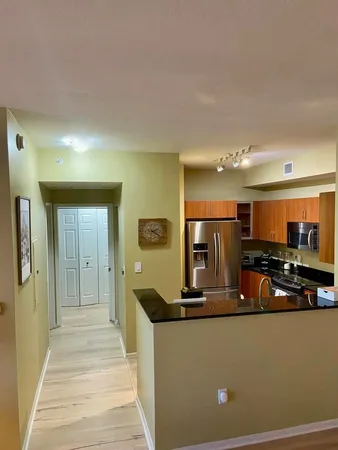 $6,600 | 802 West Windward Way, Unit 203, Lantana, FL 33462