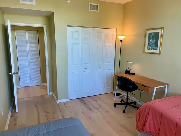 $6,600 | 802 West Windward Way, Unit 203, Lantana, FL 33462