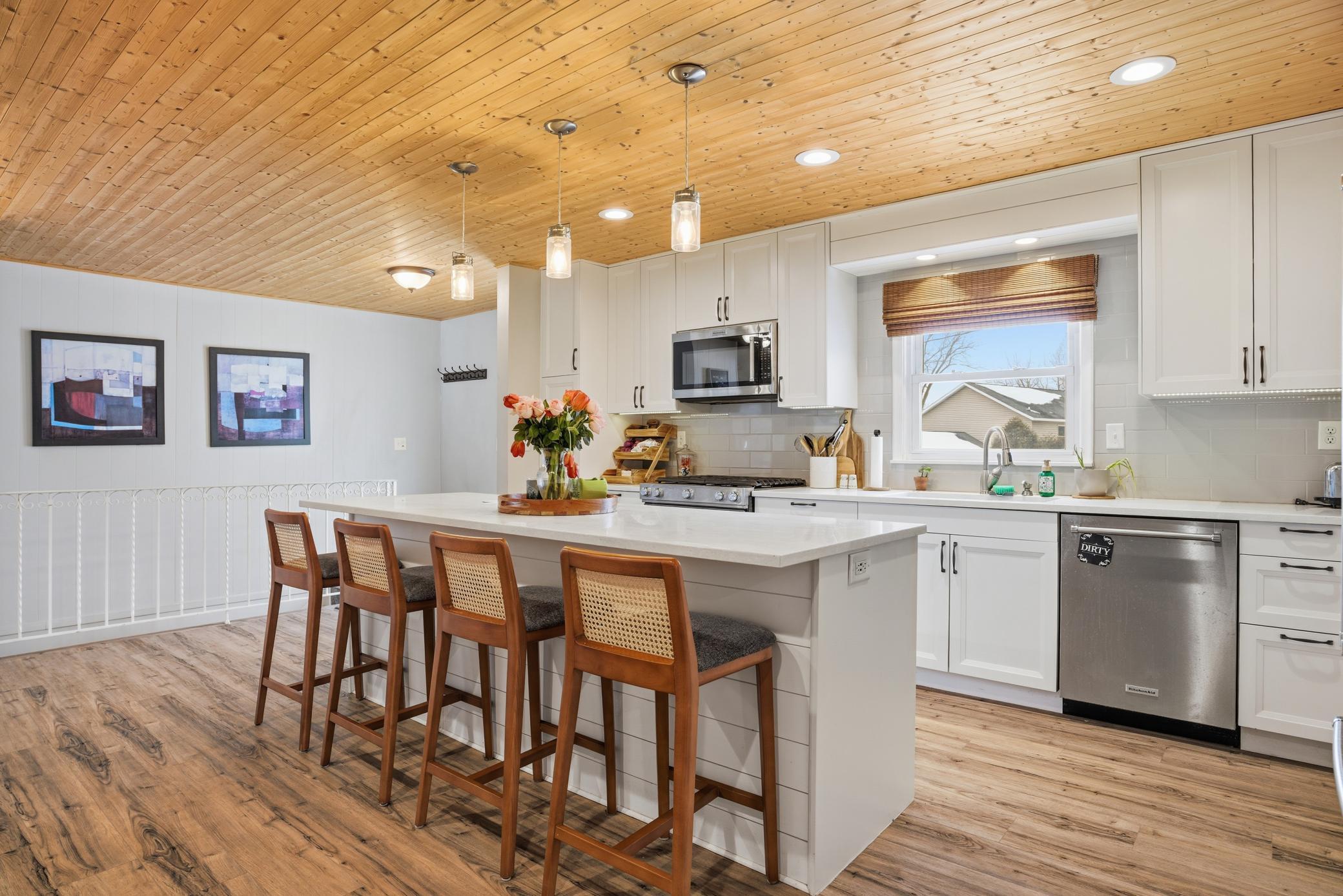 4031 Roanoke Street Southeast Prior Lake, MN 55372 - Photo 11 of 41