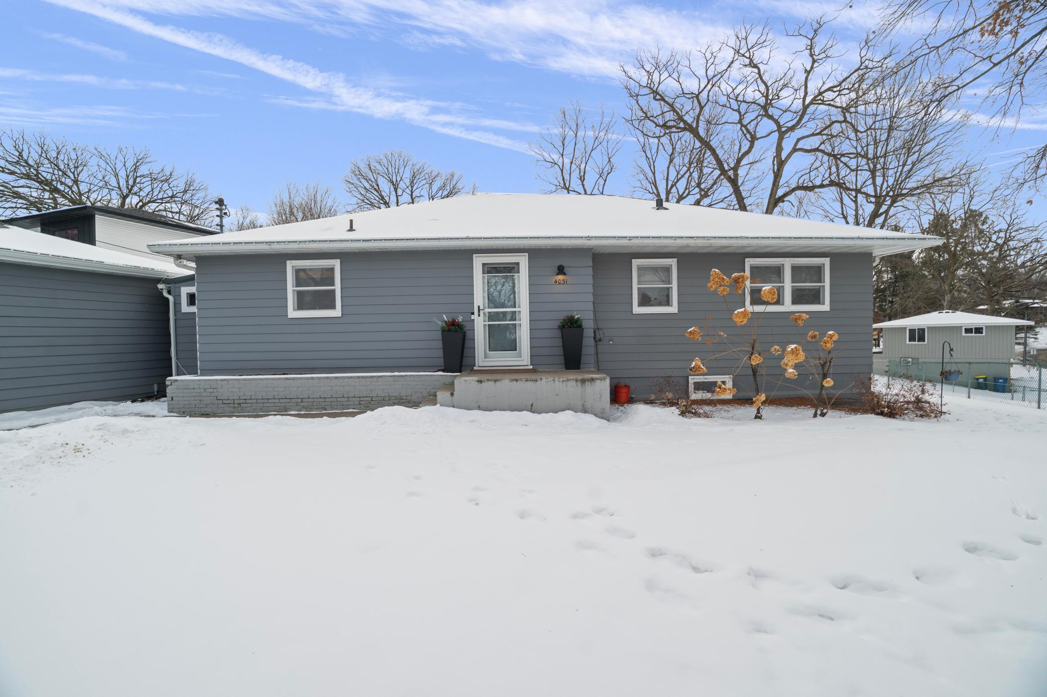 4031 Roanoke Street Southeast Prior Lake, MN 55372 - Photo 3 of 44