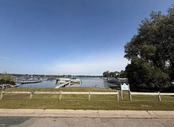$549,700 | 4031 Roanoke Street Southeast, Prior Lake, MN 55372