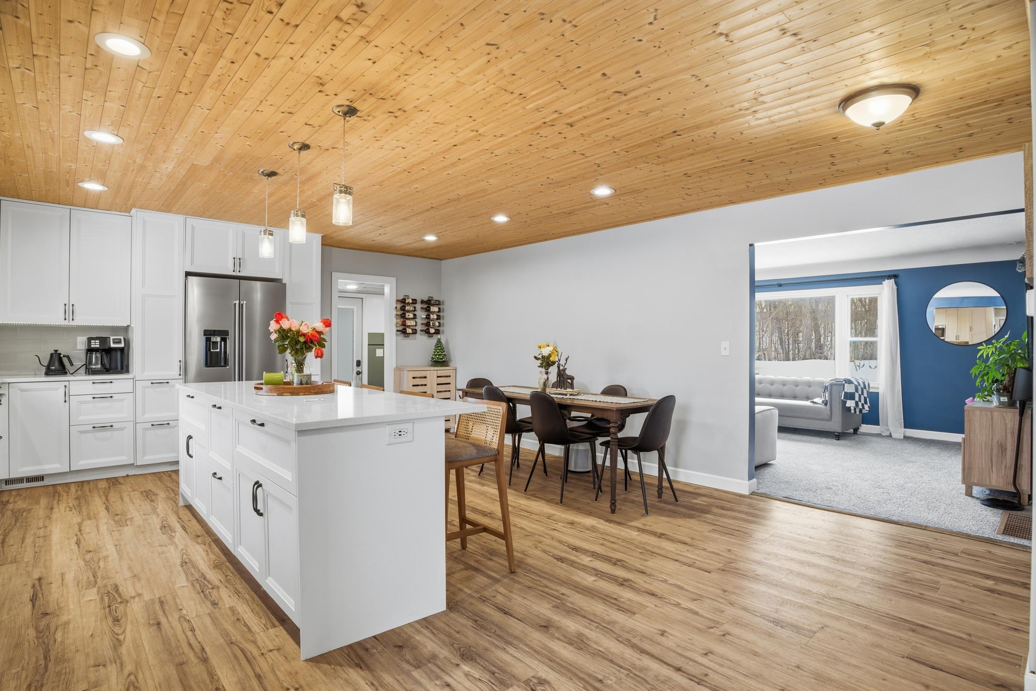 4031 Roanoke Street Southeast Prior Lake, MN 55372 - Photo 6 of 41