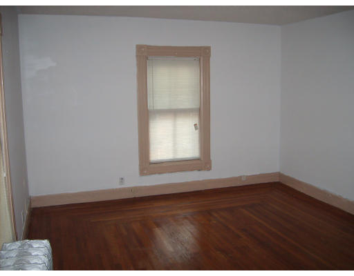 164 Sherman Street Springfield, MA 01109 - Photo 4 of 8 Gallery Image 4