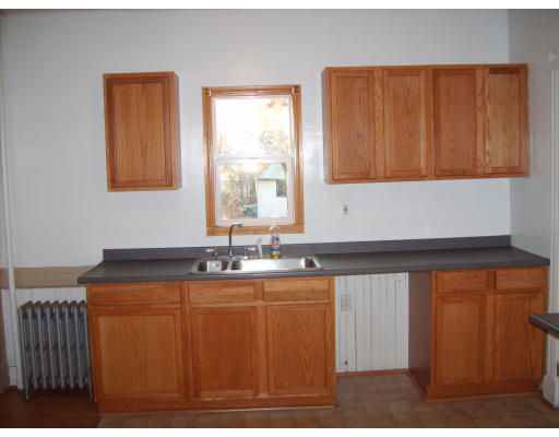 164 Sherman Street Springfield, MA 01109 - Photo 8 of 8 Gallery Image 8