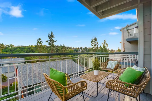 $698,000 | 25067 Oakridge Court, Hayward, CA 94541