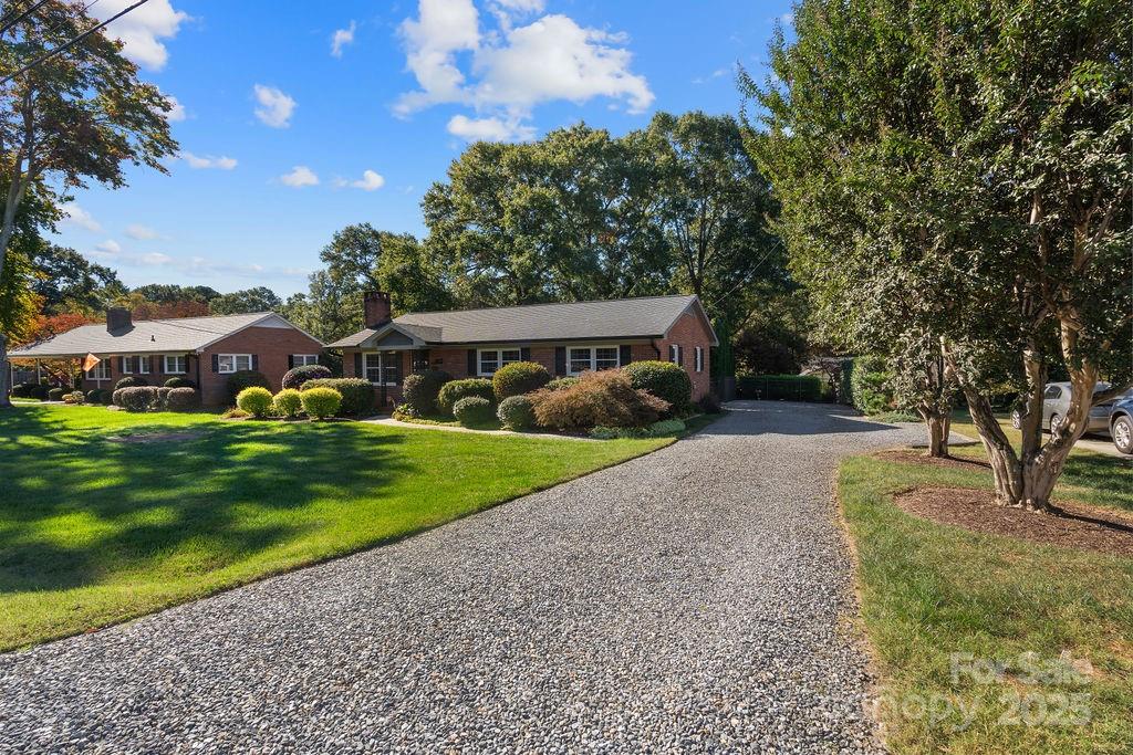 403 West Lewis Road Dallas, NC 28034 - Photo 9 of 40 Gallery Image 9