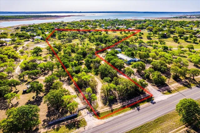 $315,000 | 7688 Hwy 261 Highway, Buchanan Dam, TX 78609