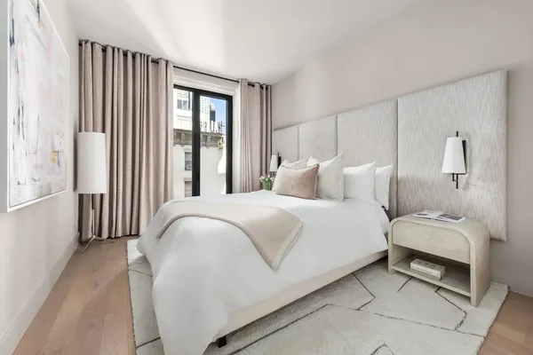 $1,275,000 | 400 West 38th Street, Unit 3EN | Hudson Yards