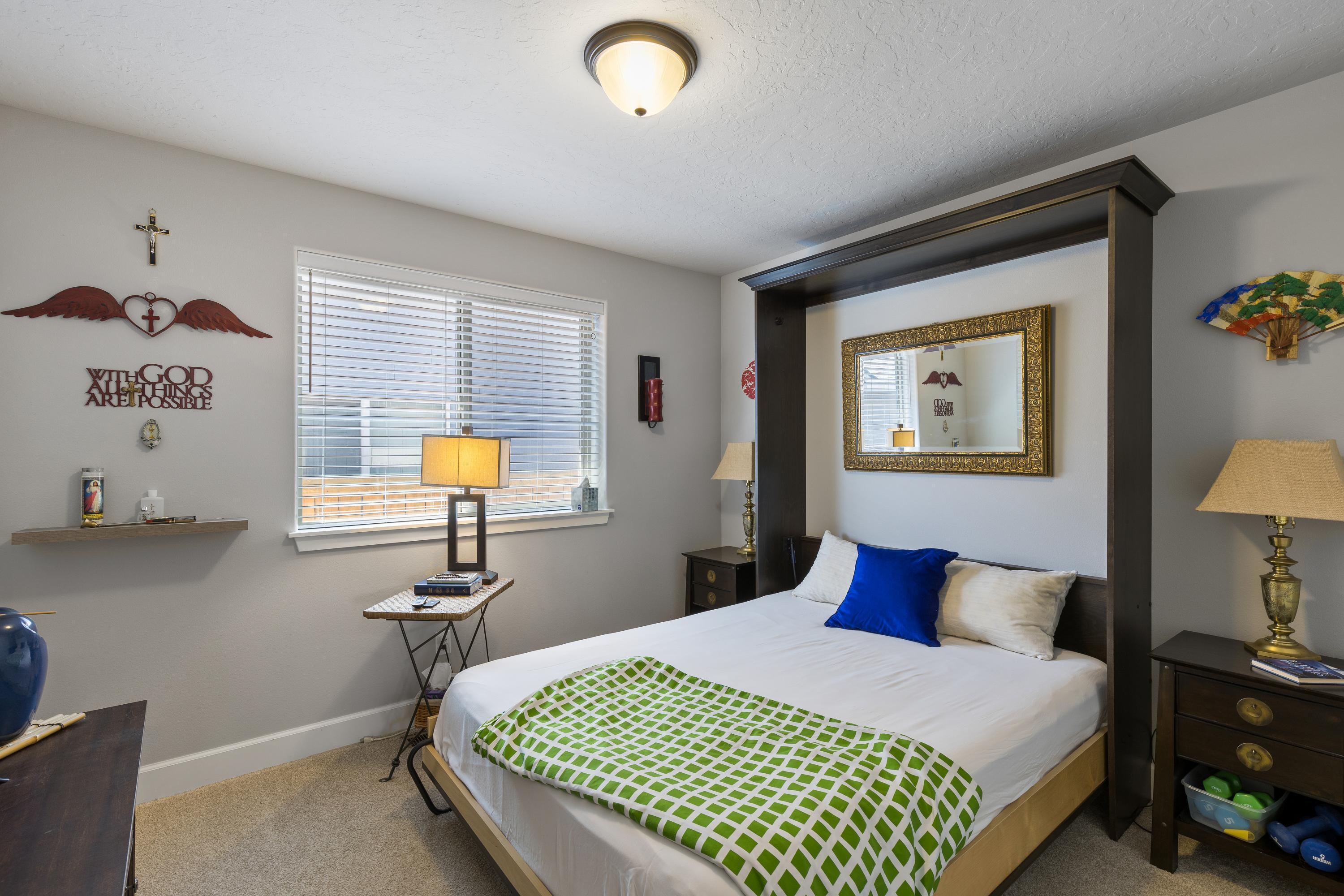 2811 Faith Bend, OR 97701 - Photo 20 of 37 Second bedroom with murphy bed