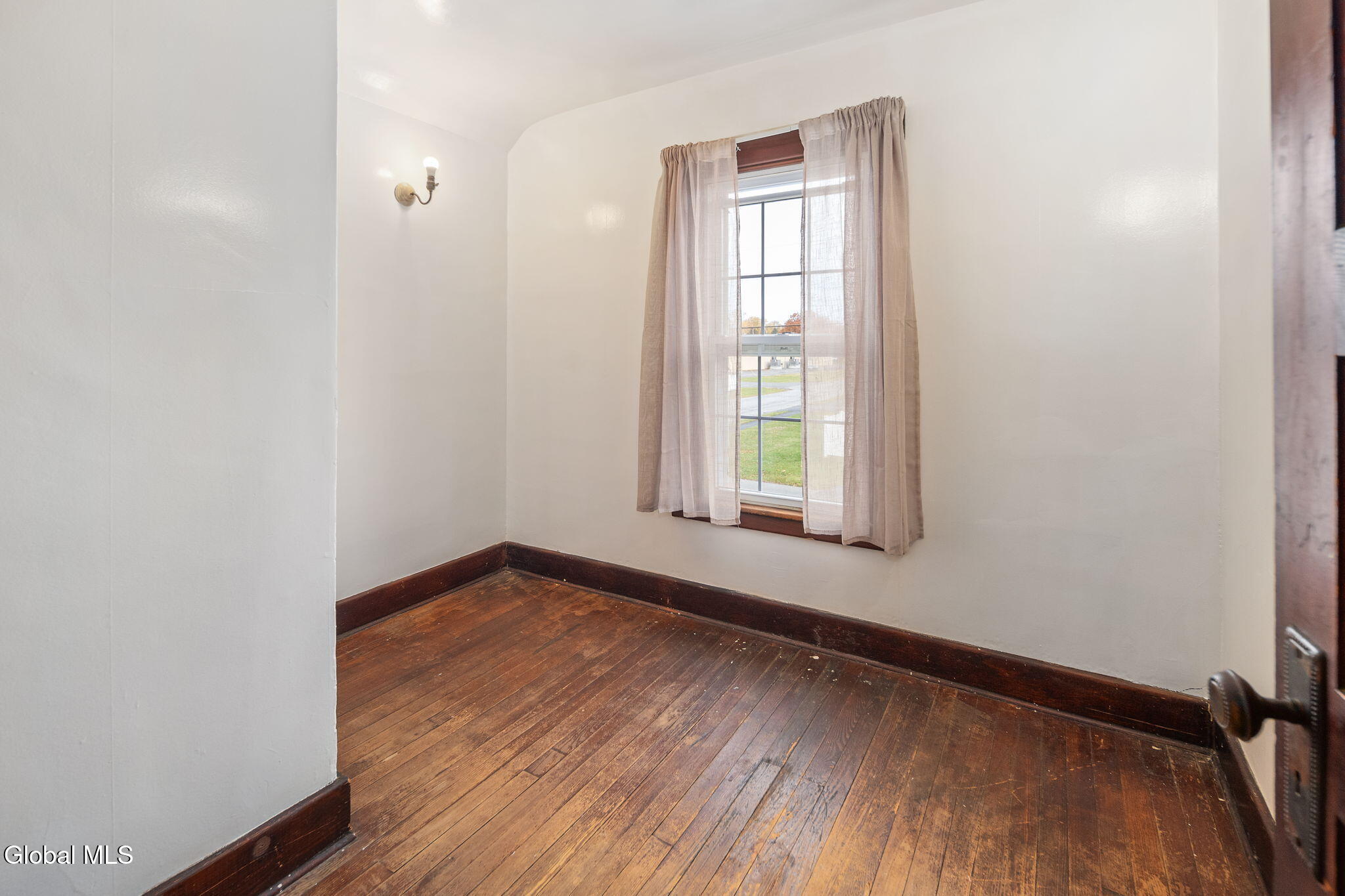 1356 Regal Avenue Schenectady, NY 12308 - Photo 30 of 56 31-1356RegalAve_30