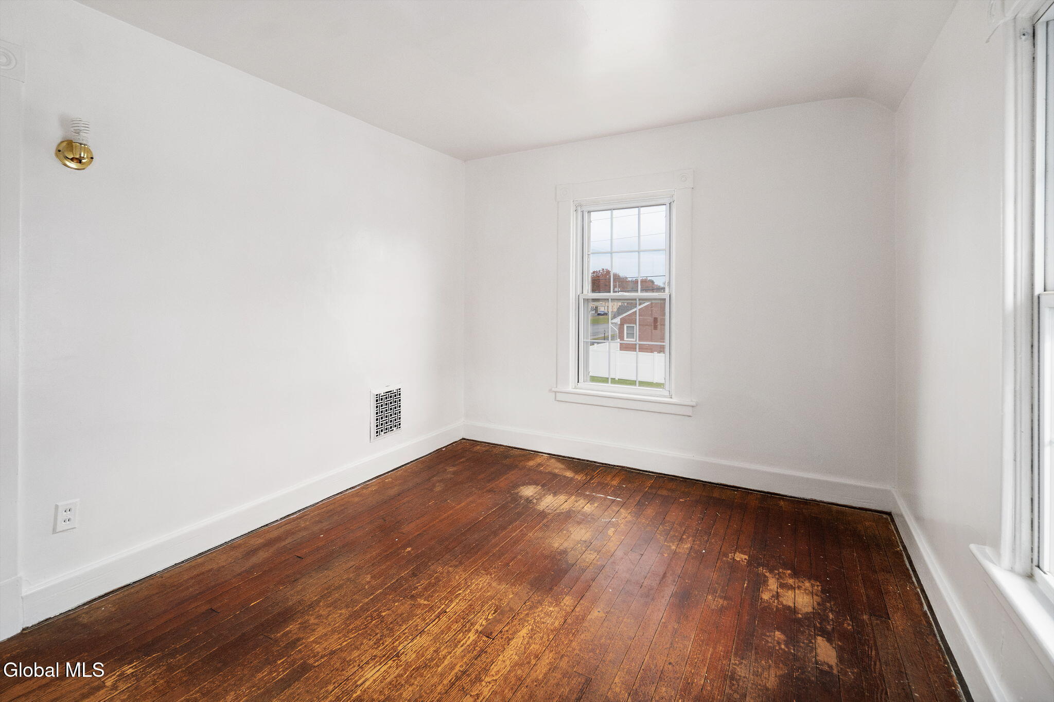 1356 Regal Avenue Schenectady, NY 12308 - Photo 33 of 56 34-1356RegalAve_33