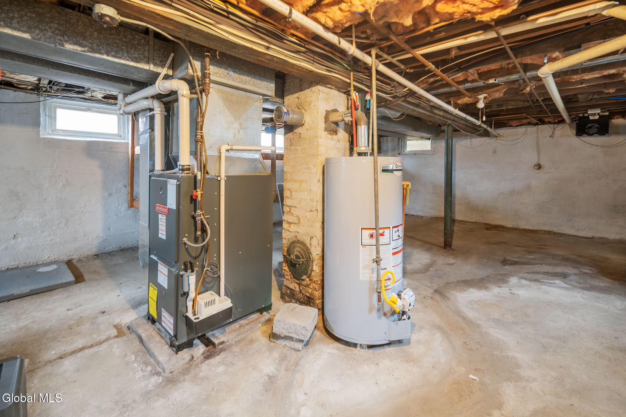 1356 Regal Avenue Schenectady, NY 12308 - Photo 42 of 56 43-1356RegalAve_41