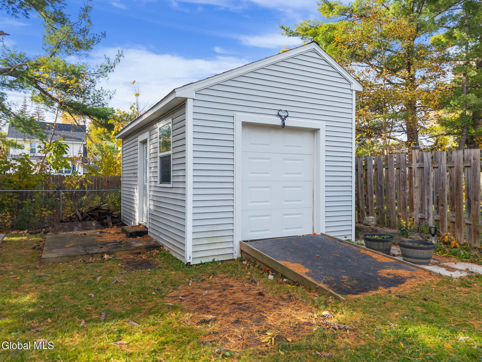 1356 Regal Avenue Schenectady, NY 12308 - Photo 48 of 56 49-1356RegalAve_48